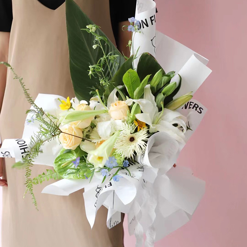 Kertas pembalut Bunga Love-Bouquet dengan corak bunga ros
